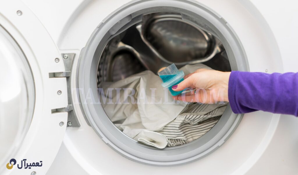 علت بوی بد لباس ها پس از شستشو در لباسشویی