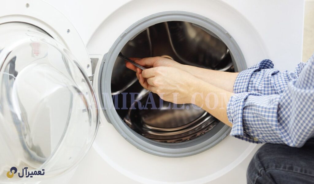 علت بوی بد لباس ها پس از شستشو در لباسشویی